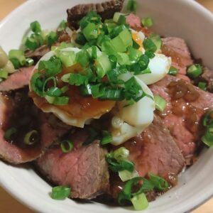 ローストビーフ丼